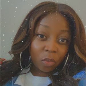 Meet your Posher, Amelia